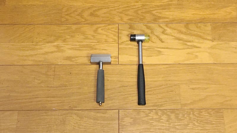 100均ショップで売っているゴムハンマーでタープのペグ打ちしてみた。そこそこ使えるね