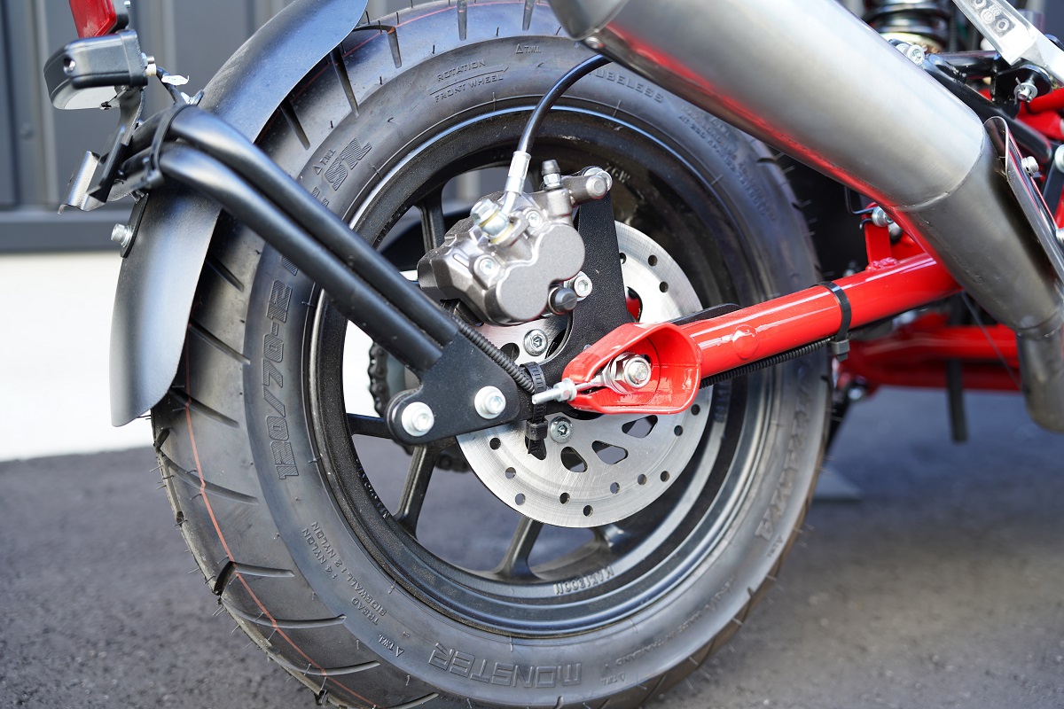 ホンダ ラッカス ズーマー NPS50 モデル シート下 収納 プラスチック ボディパネル カスタム : ベンリイショップ - 通販 -Yahoo!ショッピング