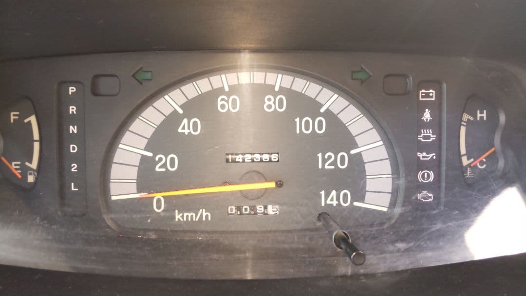 ガソリン一目盛りで何キロ走るかを徹底解説！燃費の改善法も紹介