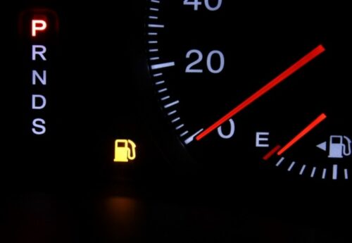 古い軽自動車のスピードメーターの写真素材111271980- PIXTA