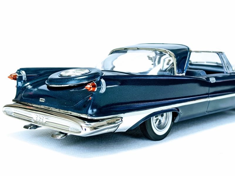 デビューしたのは、なんと1926年。MOPAR 最高級のプレミアムカーがインペリアルだ