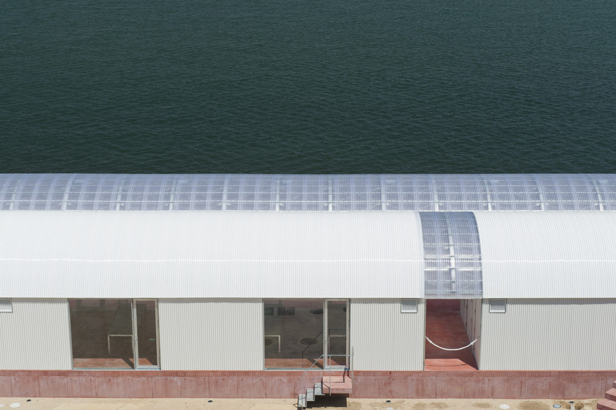 海のレストラン - 空間デザイン事例 - デザイン情報サイト JDN