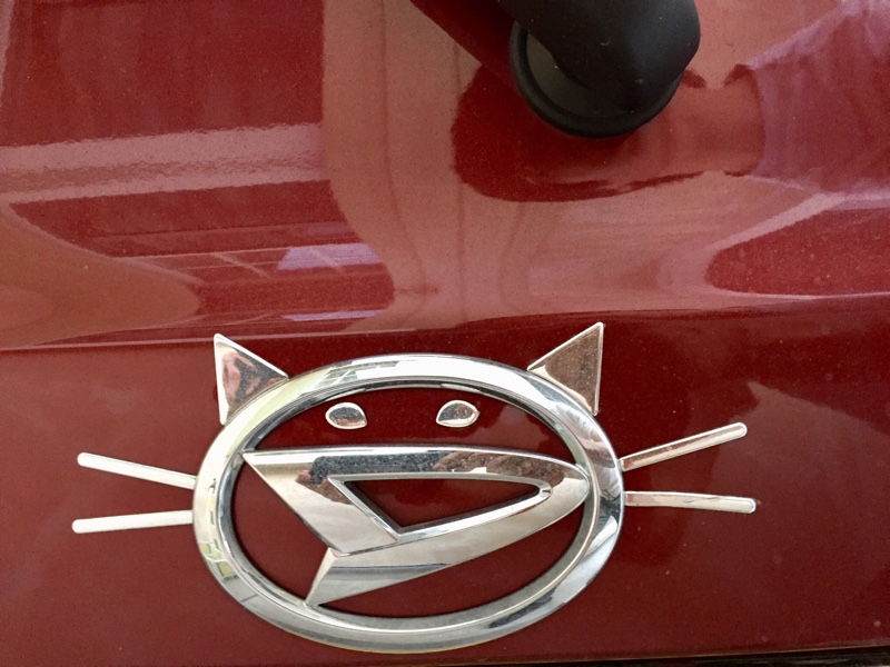 トヨタ ハイエース ステッカー 猫 車 メーカー ロゴ エンブレムBuyee