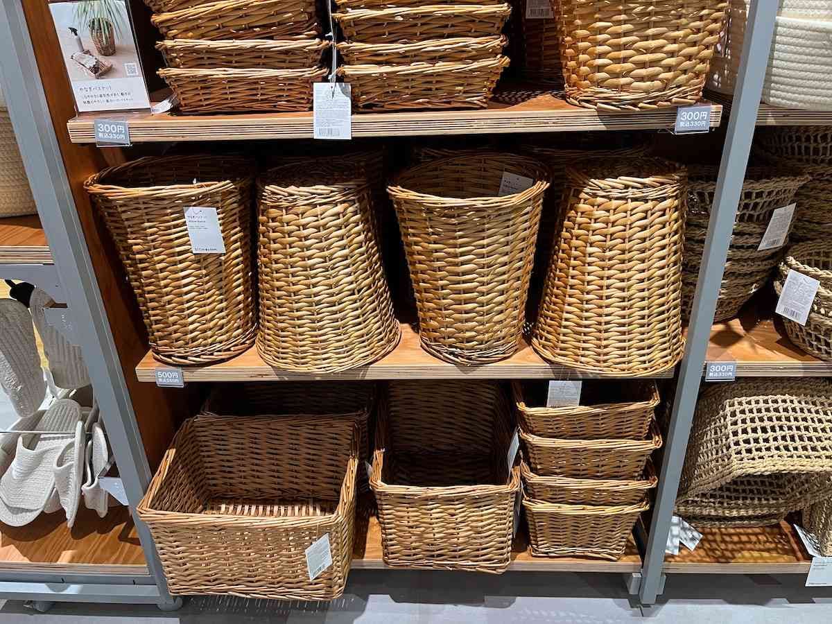 ウッドハンドルメッシュバスケット L リーニエかご カゴ バスケット 収納 幅37.5×奥行22.5×高さ17cm 持ち手 木製 メッシュ小物収納 小物入れ おしゃれ キッチン 洗面所 雑貨 リビング アイアン 北欧 韓国 インテリア3980円以上送料無料