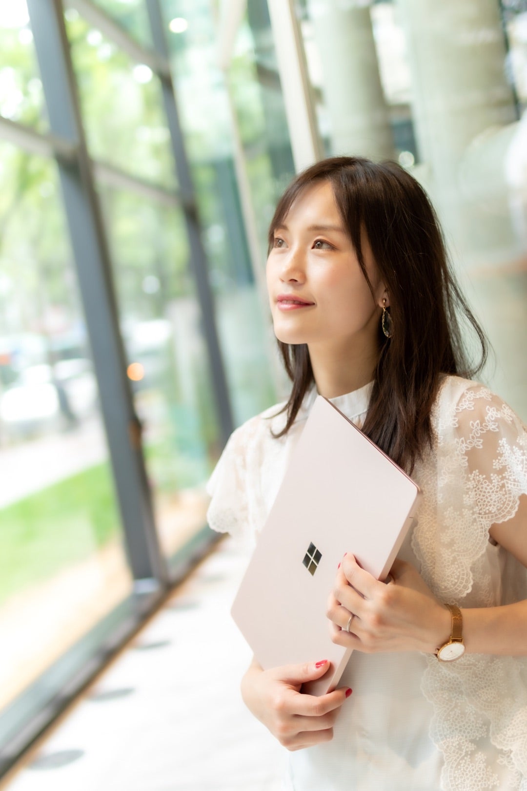 ビジネスに、写真力を ビジネスプロフィール写真 女性篇プロモーションオフィス リバーシ