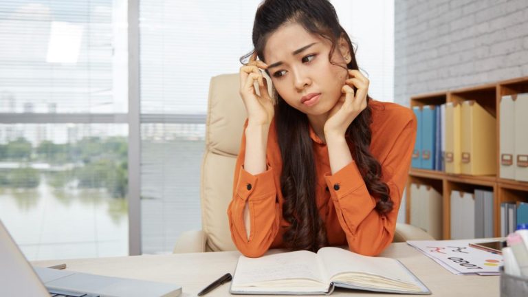 レベルの低い職場7つの特徴！ストレスが限界になる前に知っておきたい対処法