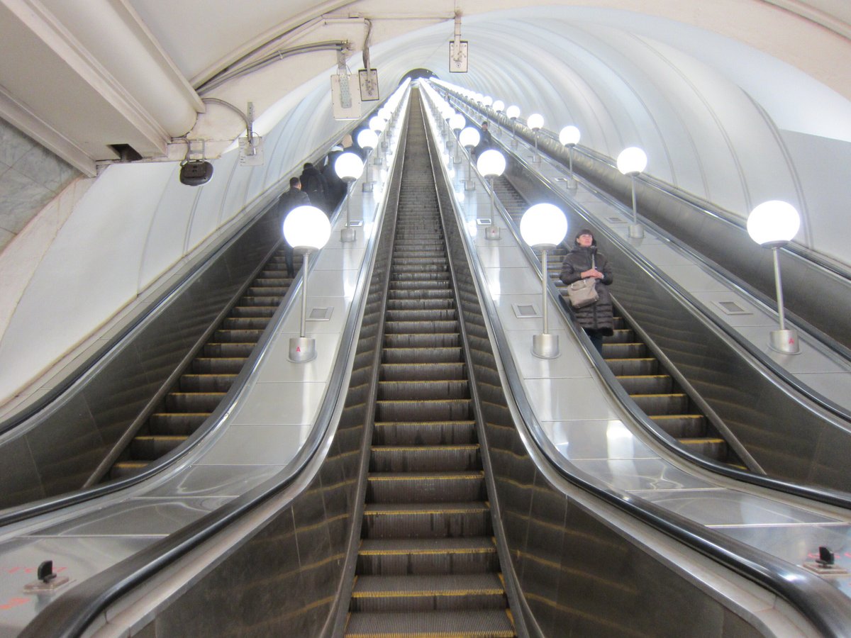 モスクワ地下鉄に乗って名所を巡る ロシアシベリア巡検 12-06 - twinrail.log