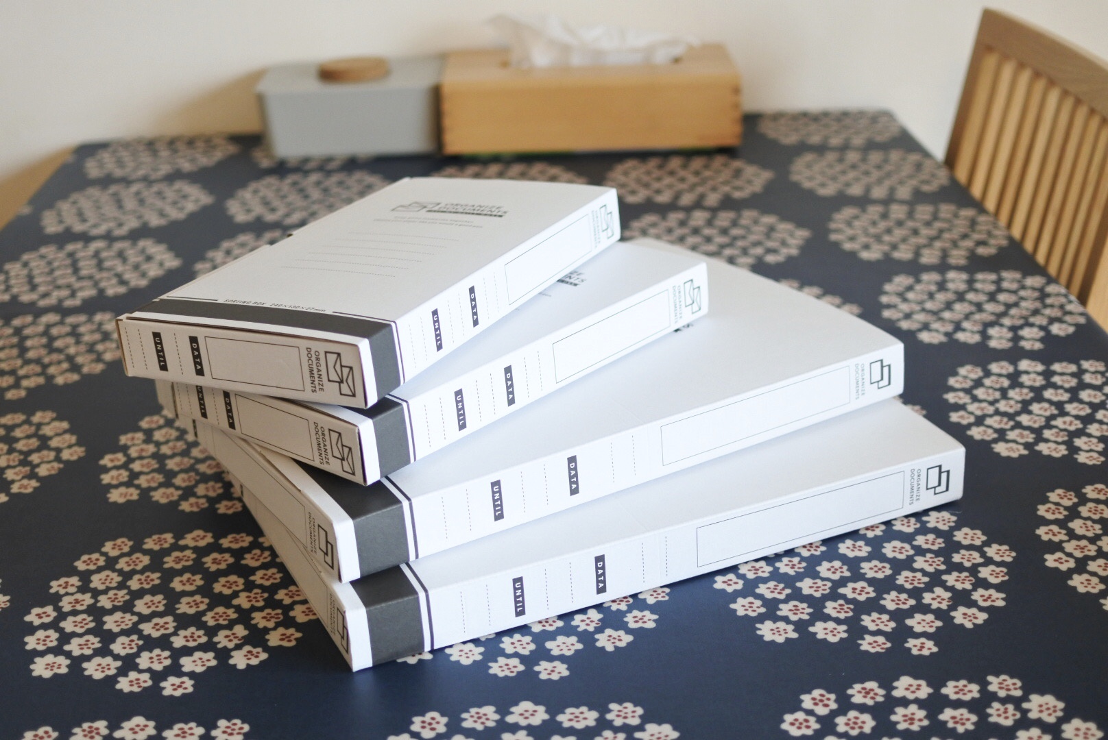 100均「A4書類ワイドケース」の活用法。便利な収納アイデアをブログでレポート