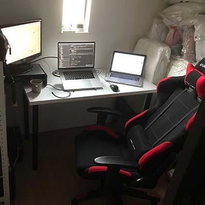 エンジニア初学者必見 自宅での学習・仕事におすすめの椅子エンベーダ