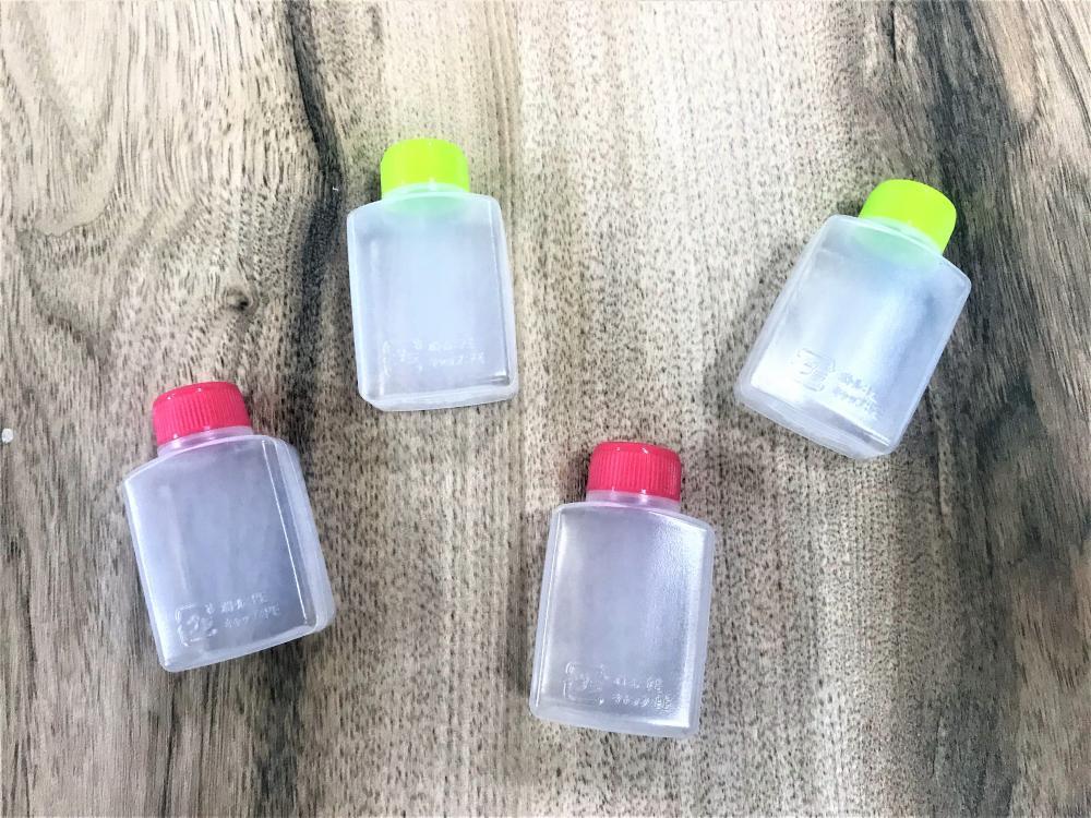 ダイソー新商品の牛乳パック型ボトルが登場