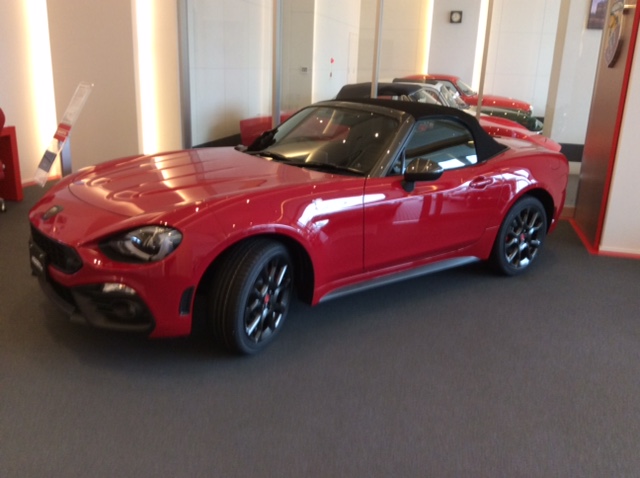 2020年を総括！ランドローバー・ディフェンダー復活などクルマ好きを唸らせた輸入車たち - 自動車情報誌「ベストカー」