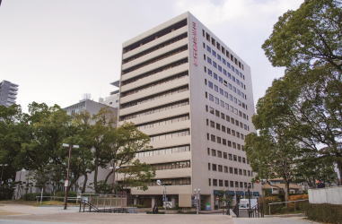 働く悩み解決」に特化した小さな書店を、2025年８月１日、神戸・三宮の高架下にて始めます。Work-Books 西澤社労士事務所のプレスリリース