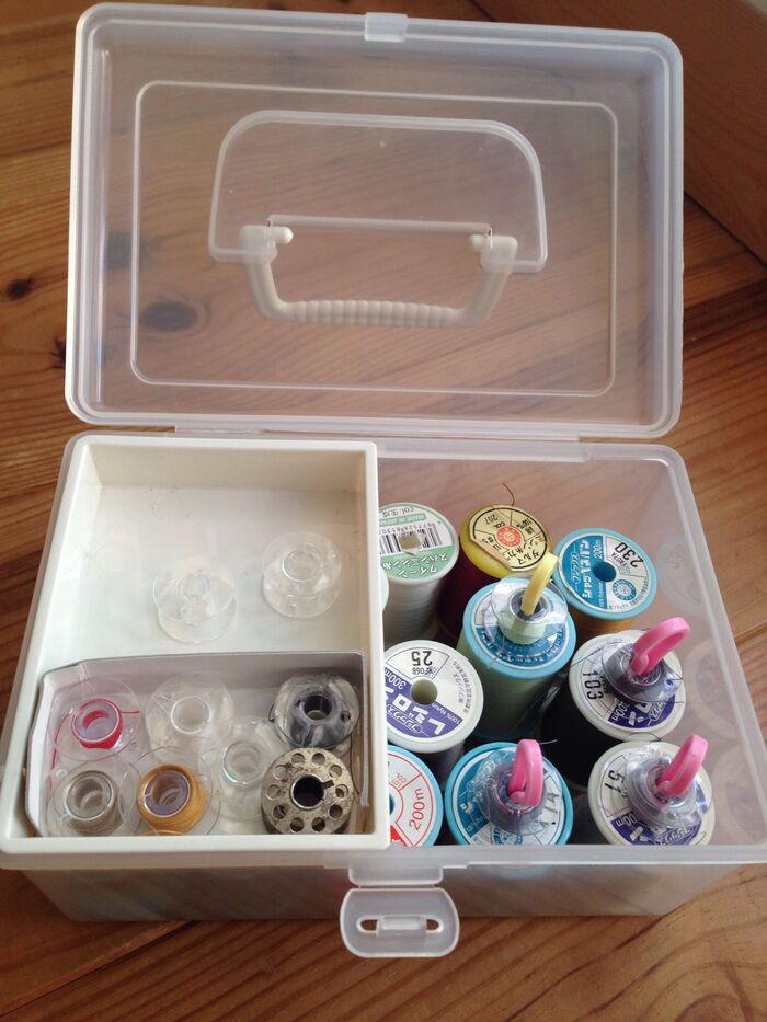 100均「セクションケース 仕切り12枚」の商品情報とサイズ・収納例。ダイソーで販売 4549892006104