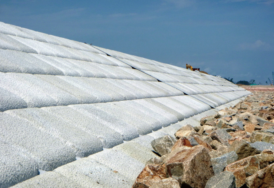 消波根固めブロック - 遮熱 - 総合防水工事業 株式会社 宮防