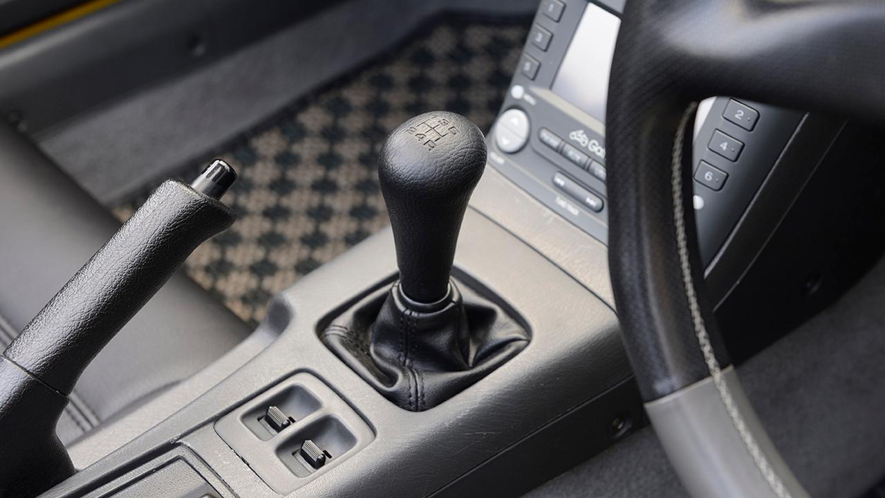 B」は「バック」じゃない！ 誤発進しないためにも知っておきたいシフトのポジション名の意味を全部教えます～カスタム・アウトドア・福祉車両・モータースポーツなどのカーライフ情報が満載～ AUTO MESSE WEB オートメッセウェブ