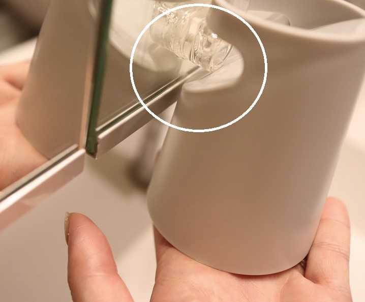 ダイソー＊これ考えた人天才！水切れがいい洗面コップ♩浮かせる歯みがきコップ収納 - ぼくと私のおうち：楽天ブログ