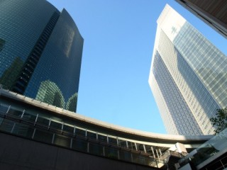 宮崎駿デザインの日テレ大時計への行き方 新橋駅：銀座線・JR・浅草線から汐留駅：ゆりかもめ・大江戸線から ：東京観光の寄り道に最適 -Miyaの書斎