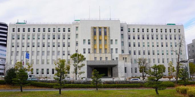 国内最古の大阪府庁舎の地下に巨大空間出現 実は耐震改修工事で免震装置２３０基設置 ９０年前建設の東館、大正期の遺構と最新技術がコラボ 1 2ページ- 産経ニュース