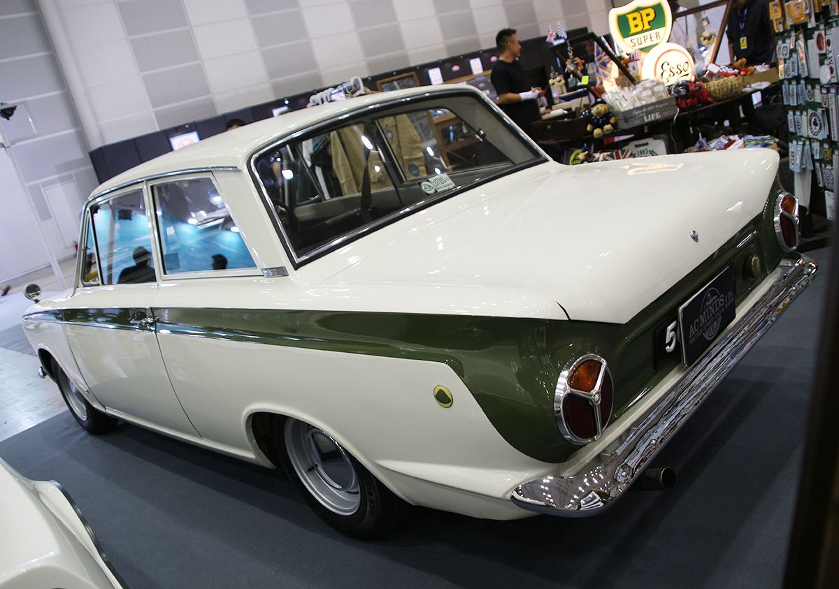 Ford Cortina Lotus 1963- 見た目は普通のセダン、コルチナ ロータス - ☆ BEAUTIFUL CARS OF THE'60s +1 ☆