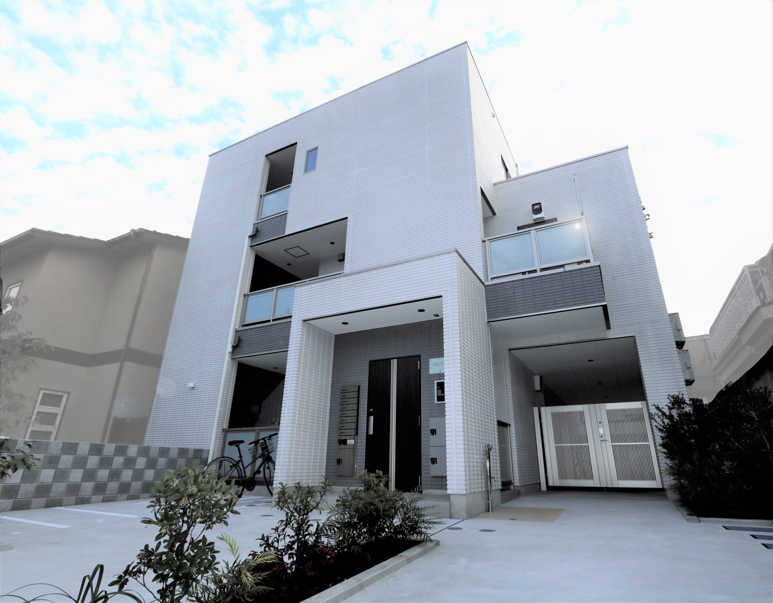 豪邸に相応しい間取りとは？100坪・平屋・3階建てなど広さ別の間取り例を紹介 - Lnote エルノートPresented by 東急リバブル