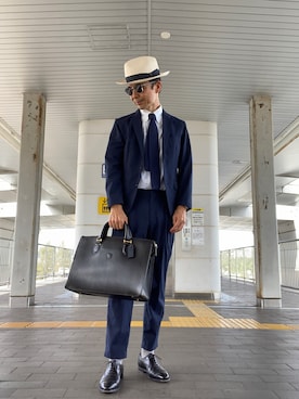 ビジネスバッグを使った「ネイビースーツ」のメンズ人気ファッションコーディネート - WEAR