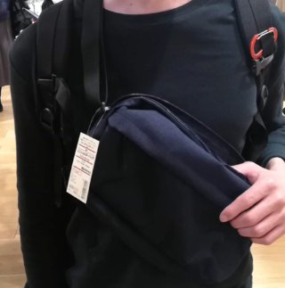 スリにあいにくいカバンのおすすめ海外旅行だけじゃない普段から使える - 雨日和金沢