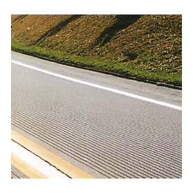 ｸﾞﾙｰﾋﾞﾝｸﾞ工法による舗装修繕工事が終了しました。川中島建設株式会社長野県 土壌汚染対策 処理 法面工事 DKボンド工法 土木工事