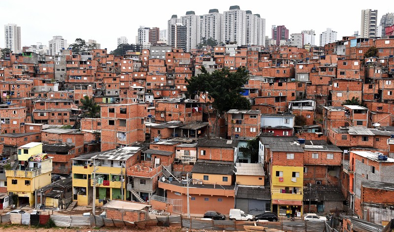 ブラジルのファベーラの社会的および人種的アパルトヘイトで暮らす - TalkingDrugs