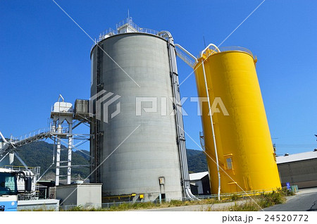 50-1000 トンサイズストレージタンク垂直ボルト型セメントサイロ価格 - 中国 サイロ、セメントサイロ、ビン、ストレージ、スチールサイロ、フライアッシュサイロ、建設機械、グレインサイロ、ピースタイプサイロ、セメントストレージサイロ、 セメントサイロ 100T