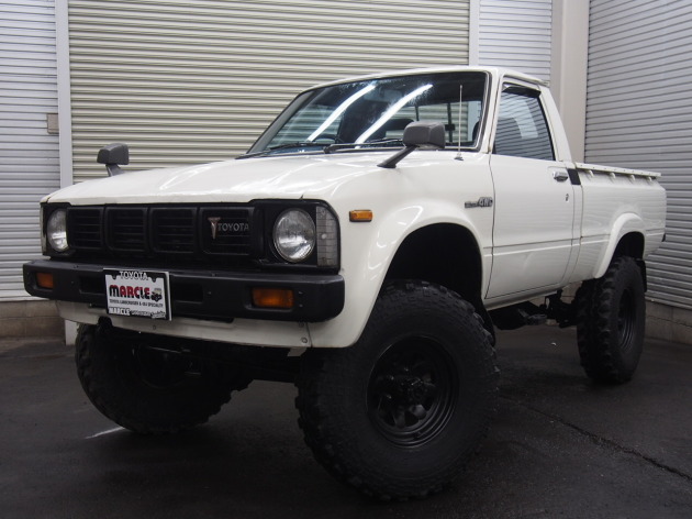 ニューカー速報プラス 第55弾 TOYOTA ハイラックス発売日2017年10月31日雑誌 定期購読の予約はFujisan