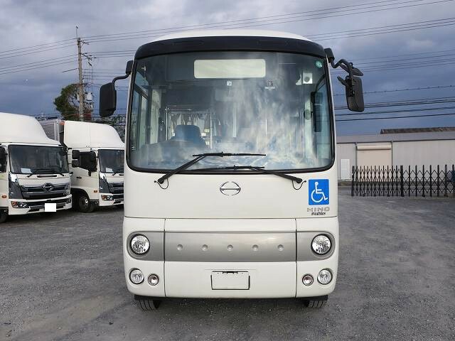 日野自動車の日野ポンチョは、都市部や住宅街の狭い道路をスムーズに走行できる、コンパクトなノンステップバスです。デザインの親しみやすさや、車椅子やベビーカーに対応したフレキシブルなシート配置、クリーンディーゼルエンジンなど- スポニチ Sponichi Annex