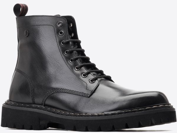 ビジネス使いOKのブーツとは？種類ごとに特徴やコーデ事例を紹介！メンズファッションメディア OTOKOMAE男前研究所