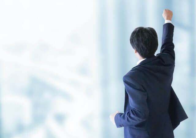 社労士の「仕事がない」のは本当？「食えない」といわれる背景と対策を解説！営業・集客なら案件が届く「比較ビズ」