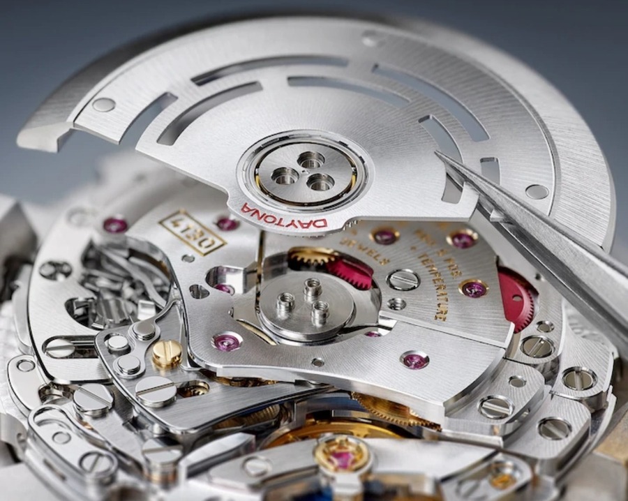 ロレックスのオーバーホール・修理は正規店でいくらかかるの？ 春日井-公式 岐阜・愛知の質屋といったら質屋かんてい局ロレックス 、ヴィトン、貴金属始め、ブランド品の買取、販売ならお任せください。茜部、細畑、北名古屋、小牧、春日井、大垣で展開中