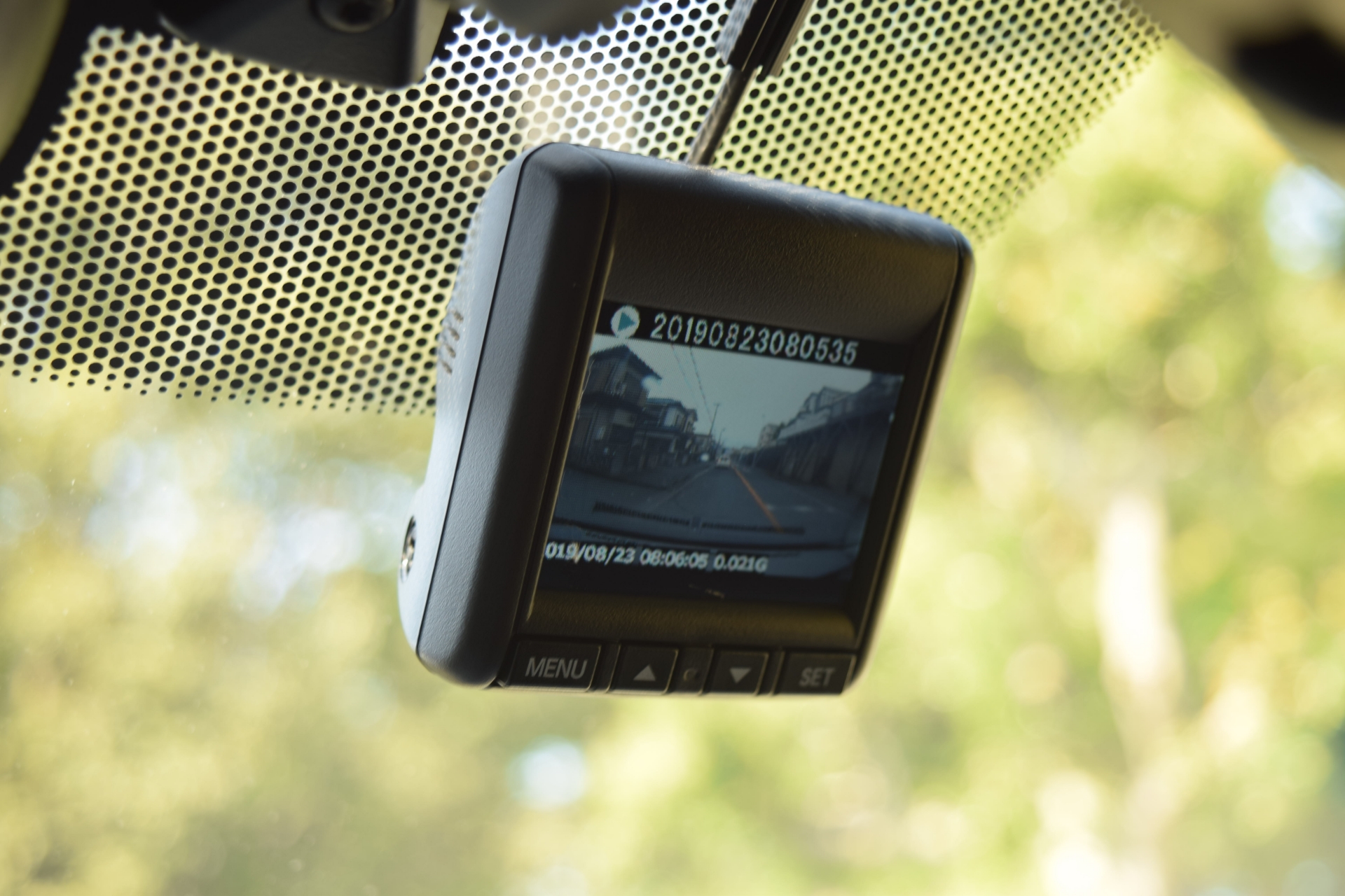 ドライブレコーダーを稼働させるとテレビが映らない・どうして？』 ユピテル イエラ YPF757si のクチコミ掲示板 - 価格.com