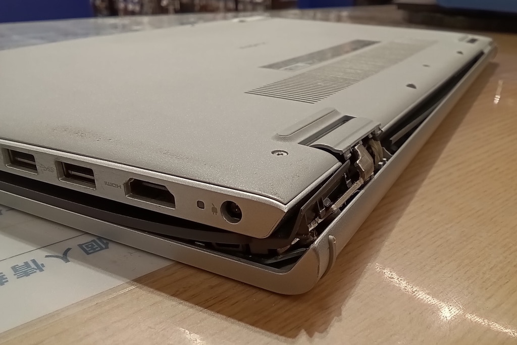 NEC ノートPC 割れた液晶パネル交換 PC-GN224FSD4 PC分解パソコン分解修理ブログ