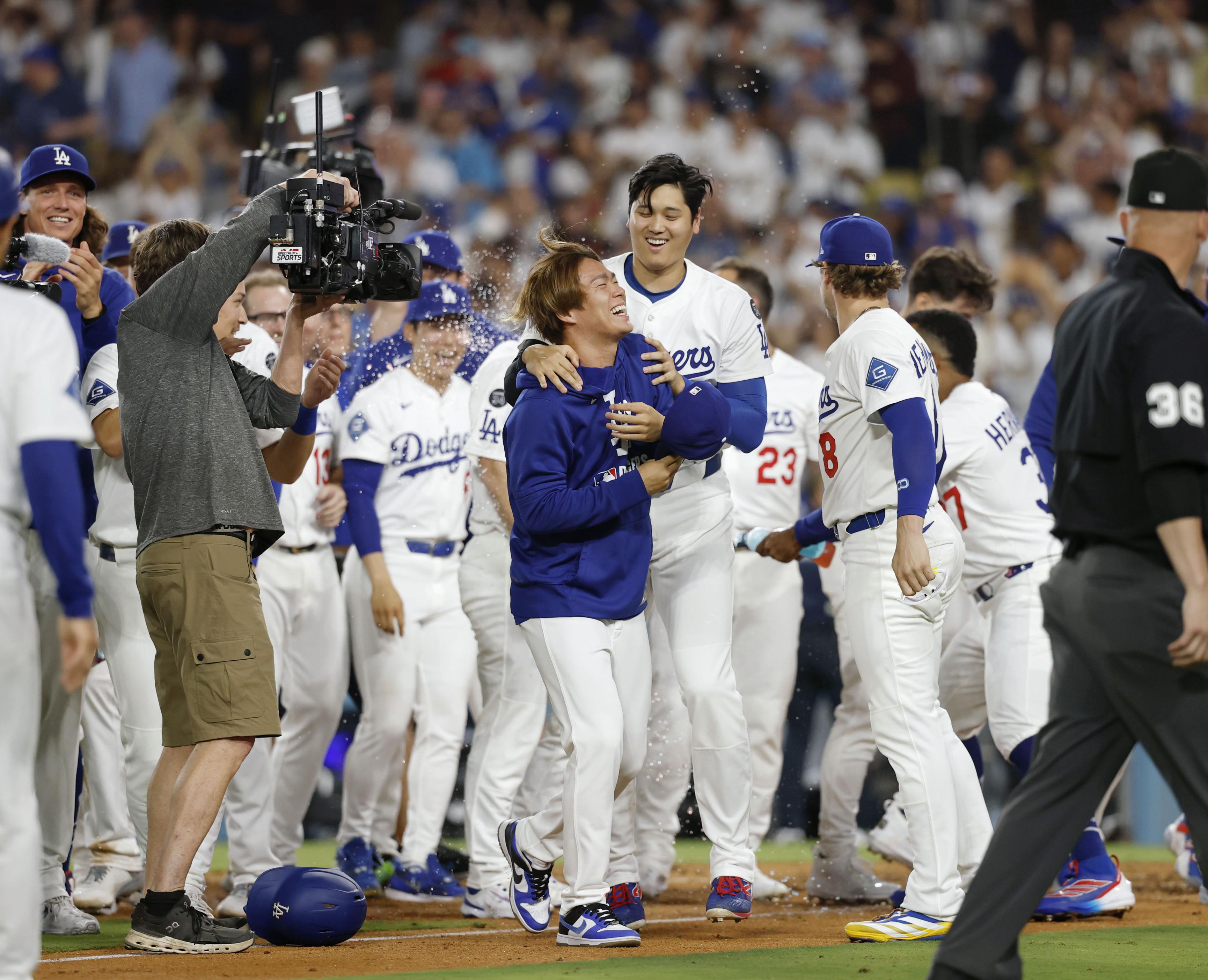 レイカーズのレジェンド、マジック・ジョンソンは球団売却に満額の賛辞バスケットボールキング