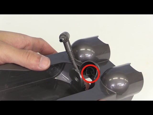 収納用ブラケットを利用して充電ドックにアタッチメントをまとめて収納する方法コードレス掃除機マニアの比較サイト マキタ菌