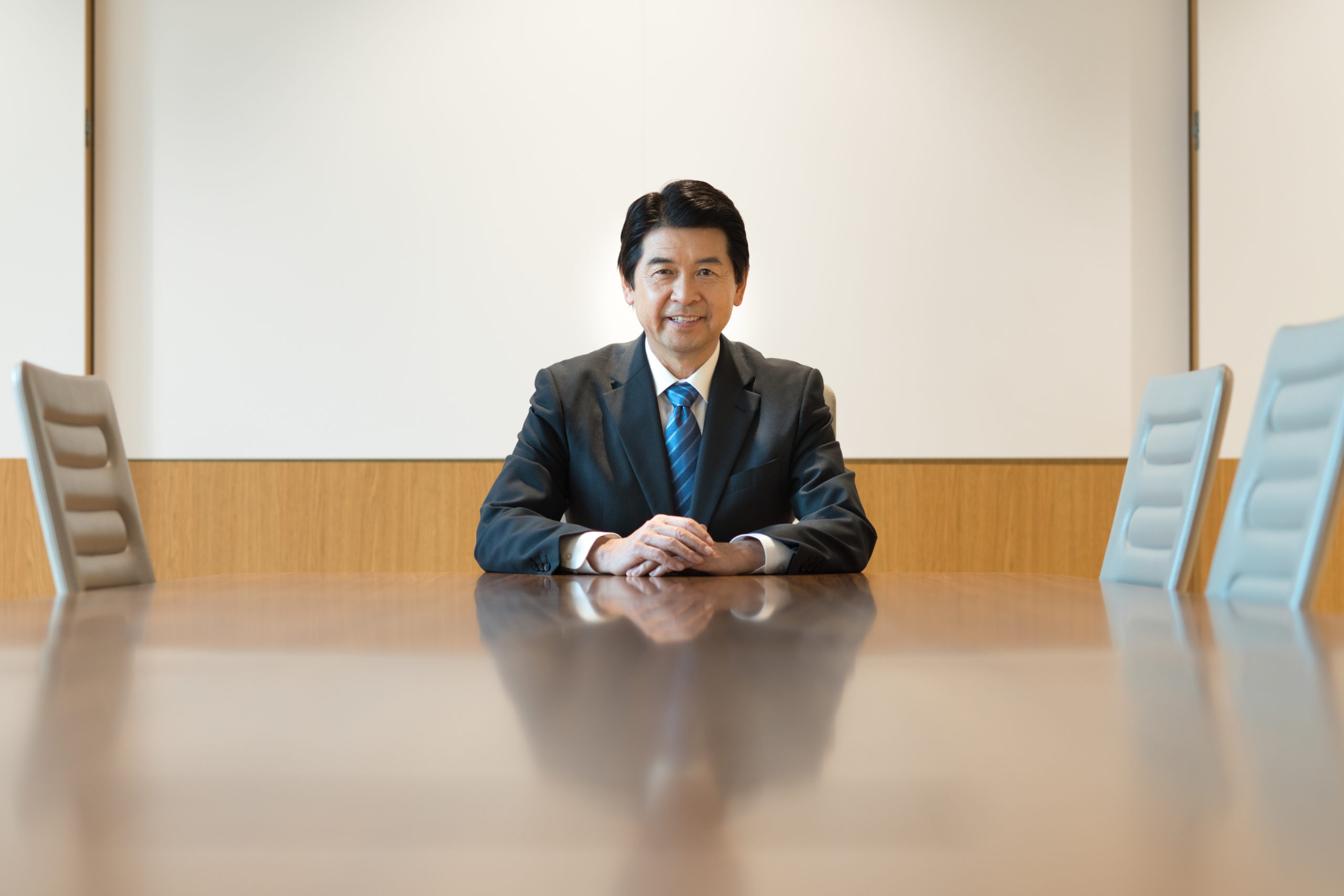 社長・経営者のプロフィール写真撮影ガイド服装やポーズ、良い例 悪い例も紹介OPS 銀座・築地エリアで写真撮影ならOrderPhotoStudio