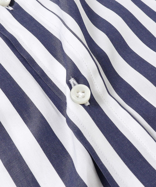 ネイビージャケットも、ストライプシャツで大人のビジカジスタイルオーダースーツのFABRIC TOKYO