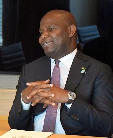 なぜ仕事を頑張るのか。意欲的に働くべき10個の理由と頑張るための5つのヒント - WEBCAMP MEDIA