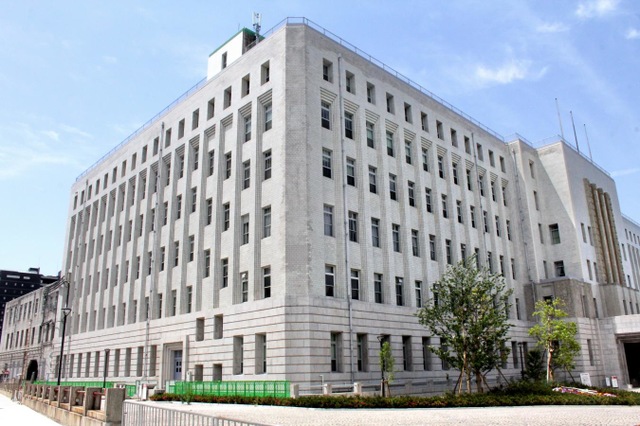 旧大阪府庁西館」解体・更地化完了 駐車場へ