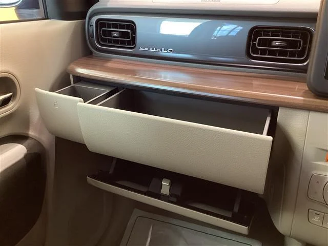 外装だけじゃない！内装もおしゃれな軽自動車9選