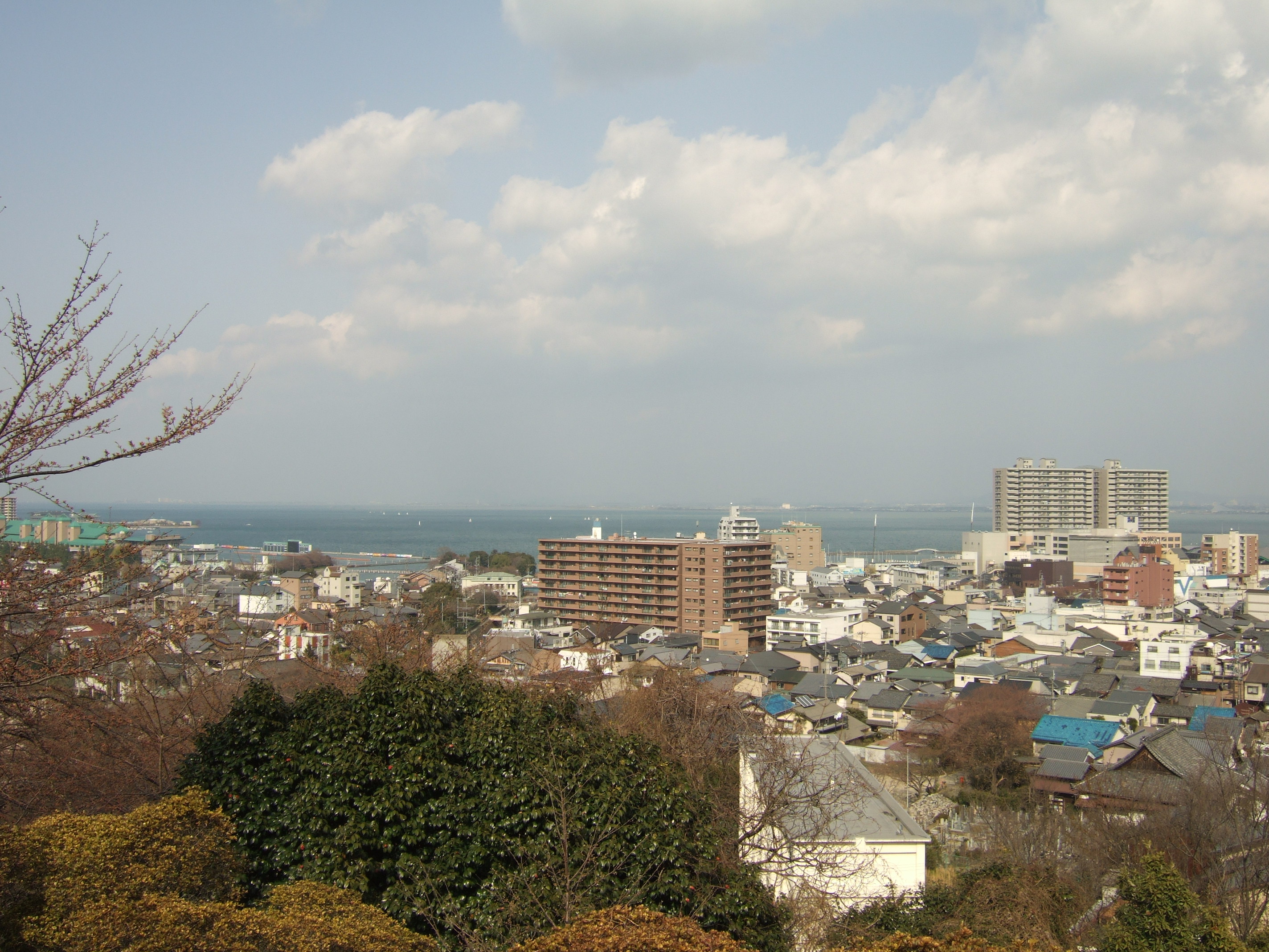 デリヘルが呼べる「奥琵琶湖マキノグランドパークホテル」（高島市）の派遣実績・口コミ | ホテルDEデリヘル