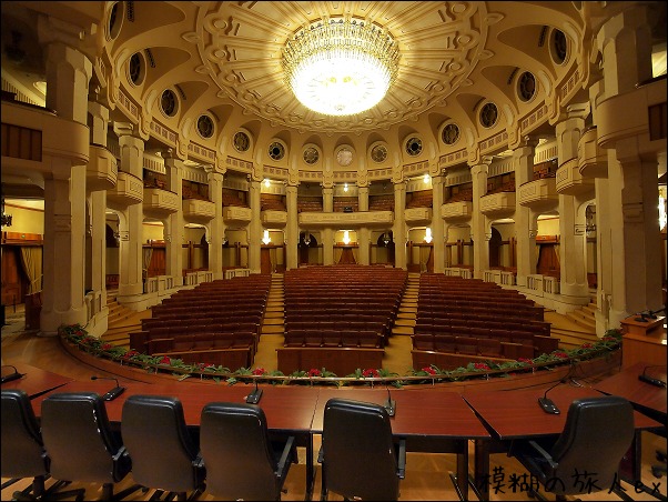 世界で２番目に広い建築物、ルーマニアの「国民の館」徹底探訪ORICON NEWS