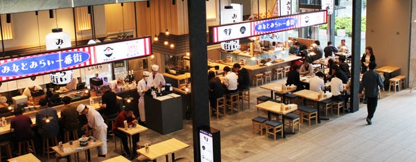 みなとみらい まずはグルメ系などからオープン 横浜シンフォステージリビング横浜Web