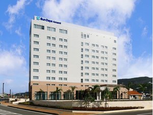 中間ガジュマル 写真素材3279043- フォトライブラリ