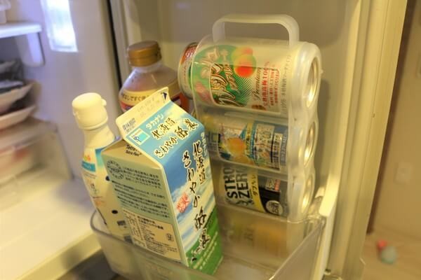 冷蔵庫がスッキリ！ダイソーの缶ストッカー実は他にも便利な使い方が！ みか- エキスパート - Yahoo!ニュース