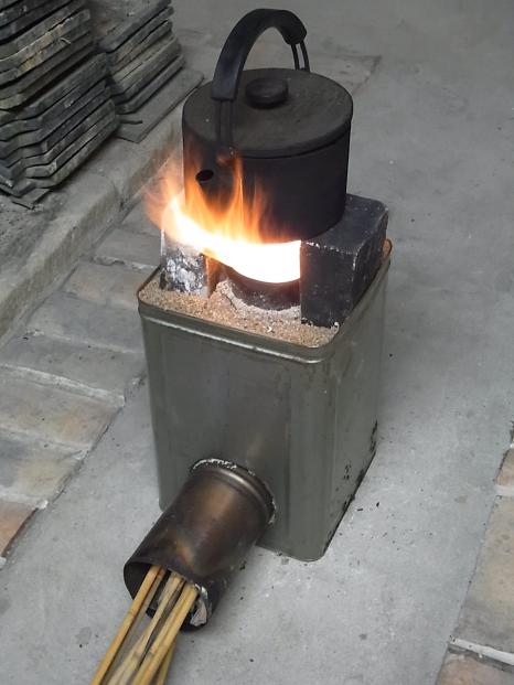 一斗缶で廃油ストーブ - japan104Shop 天使のお洗濯 株式会社ラムス