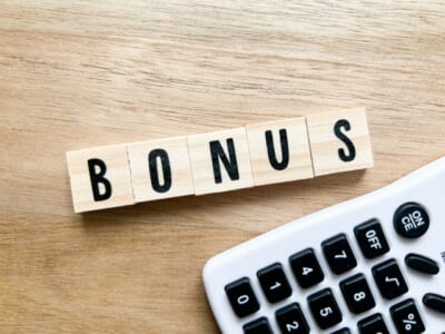 社労士業務報酬の決め方と顧問先との付き合い方 森 俊介、中 弥希、福田 綾子、飯野 正明、尾関 真、佐藤 美穂子 - メルカリ